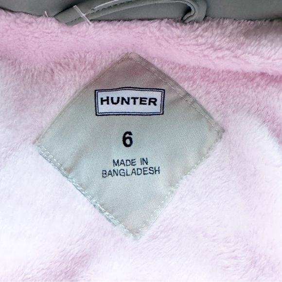 Hunter New Girls Water Resistant Long Hooded
Rain Jacket
NWT - Picture 11 of 16